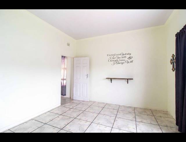 3 BEDROOM HOUSE FOR SALE IN BLUFF